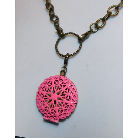 Floral Filigree Locket Necklace Gold Tone With Pink Enamel - Picture 6 of 6